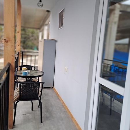 Ira & Vaso'S Guest House Borjomipark Экстерьер фото