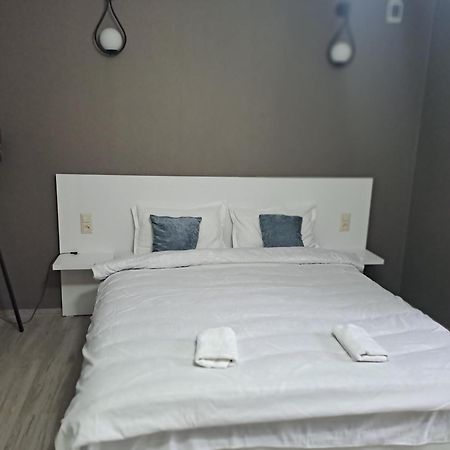 Ira & Vaso'S Guest House Borjomipark Экстерьер фото