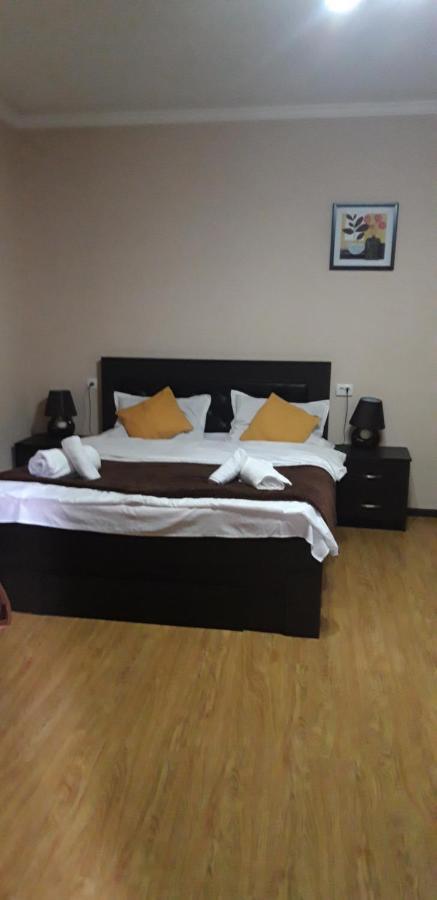 Ira & Vaso'S Guest House Borjomipark Экстерьер фото
