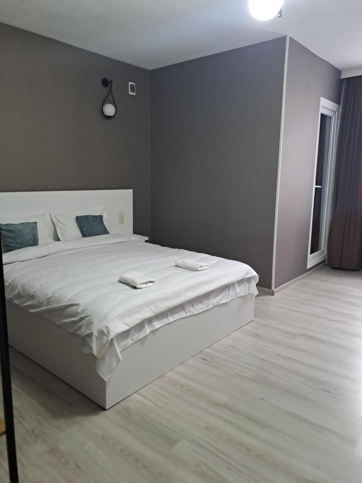 Ira & Vaso'S Guest House Borjomipark Экстерьер фото